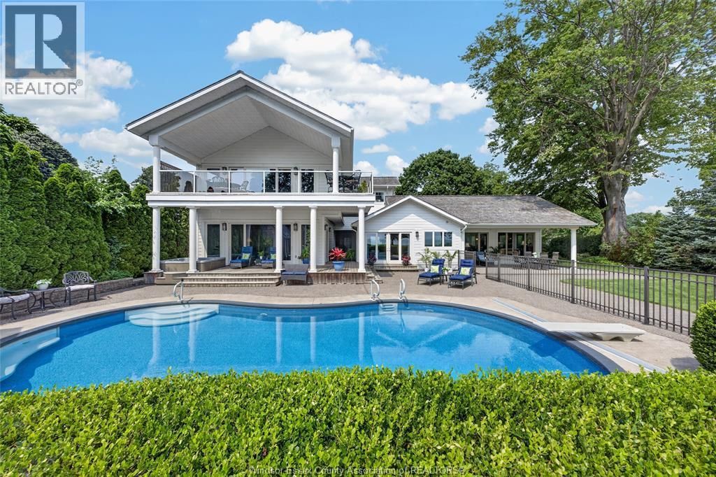 885 County Rd 50, Essex