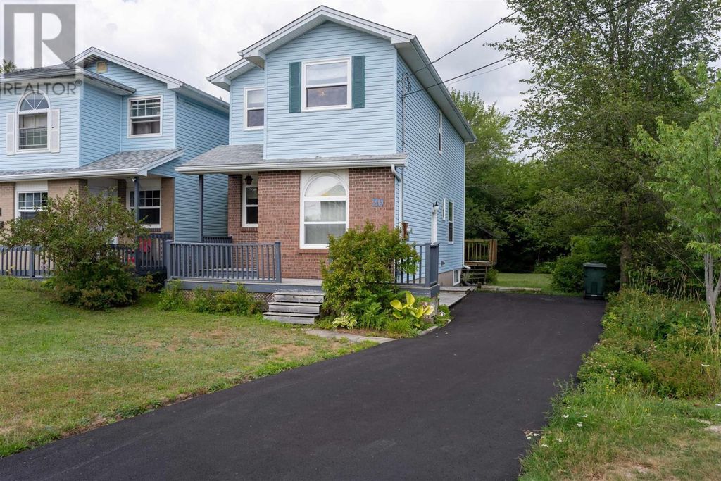 20 Governors Lake Drive, Timberlea
