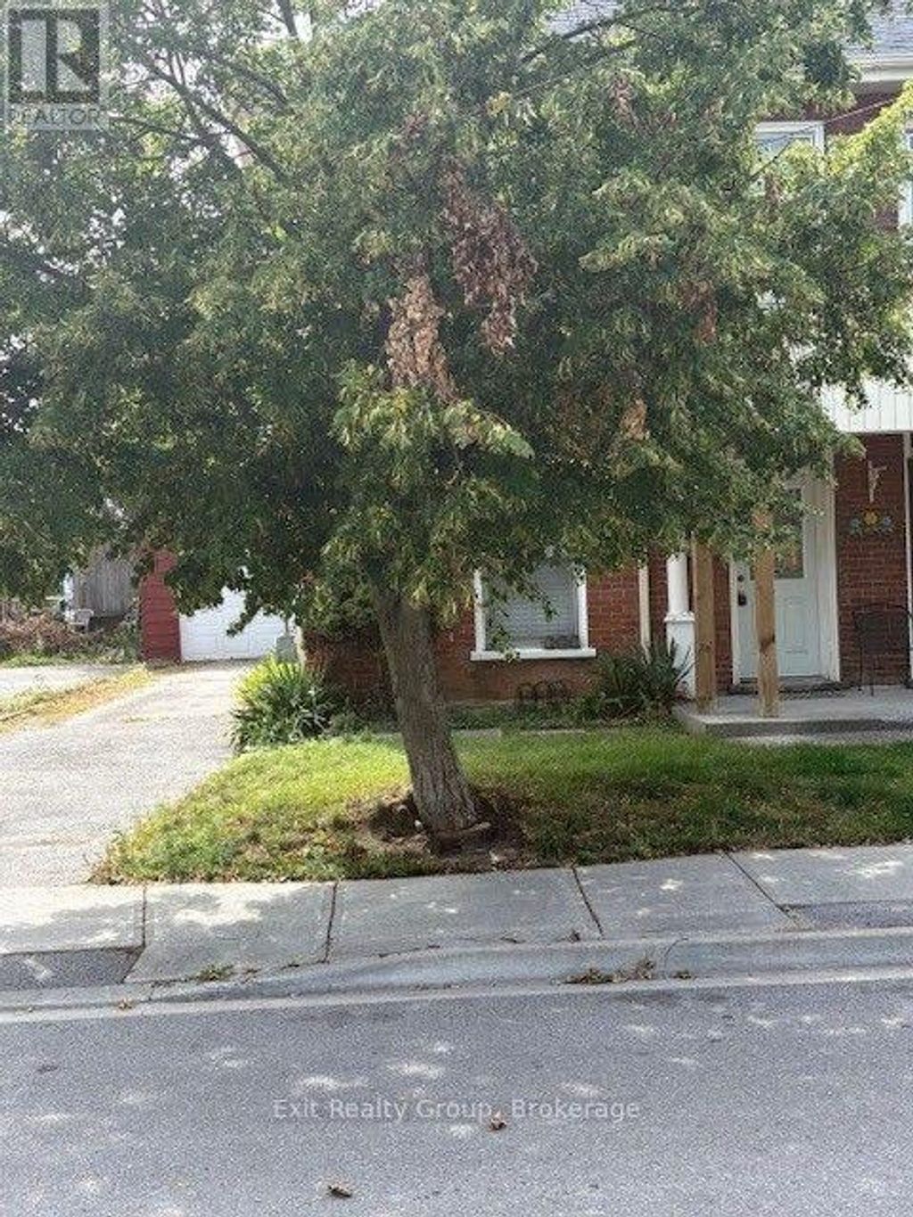 92 Cedar Street, Belleville (belleville Ward)