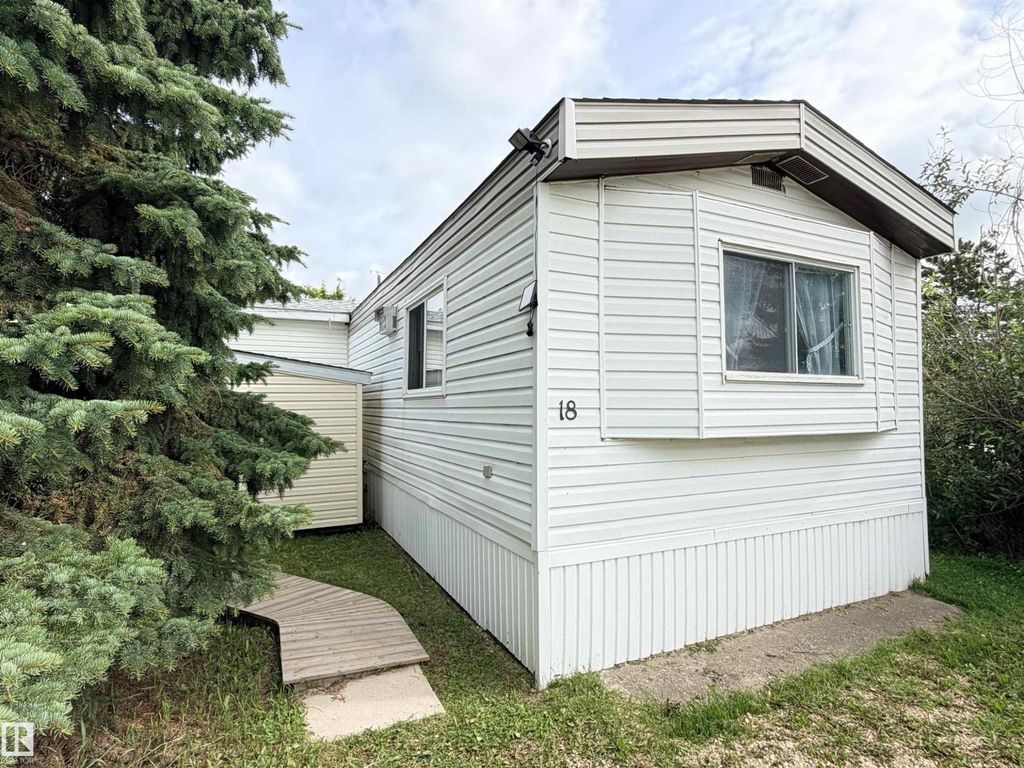 #18 9501 104 Av, Westlock
