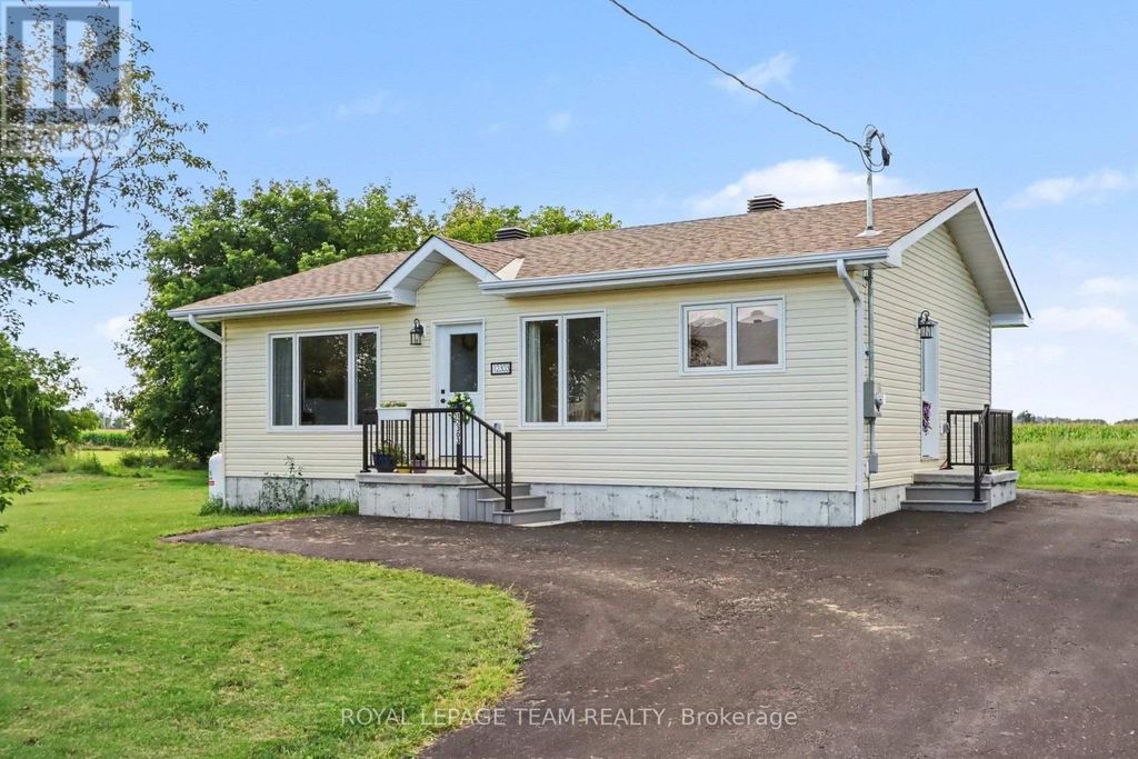 12303 County 5 Road, North Dundas
