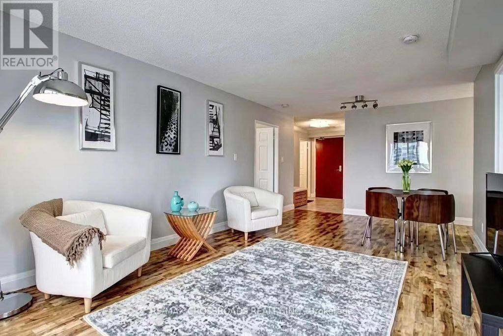 2012 - 28 Empress Avenue, Toronto (willowdale East)