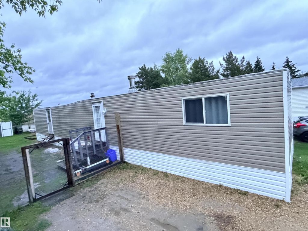 #68 9501 104 Av, Westlock