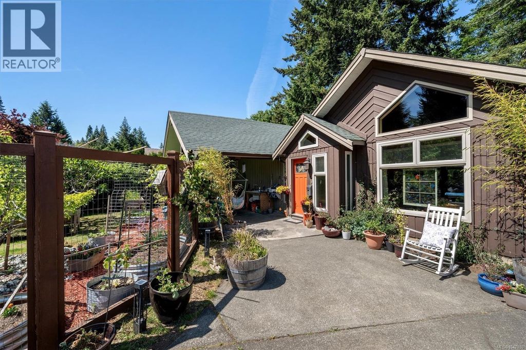1456 Hurford Ave, Courtenay