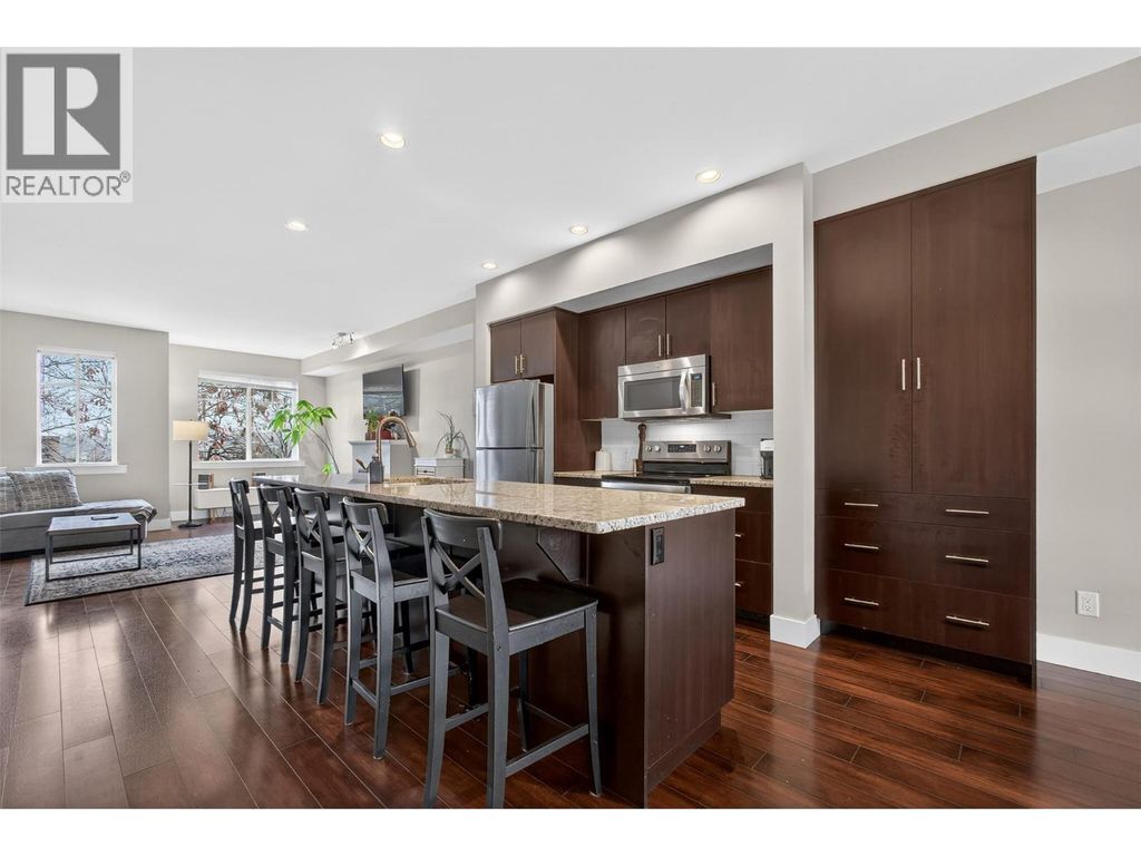 433 Mccarren Avenue Unit# 9, Kelowna