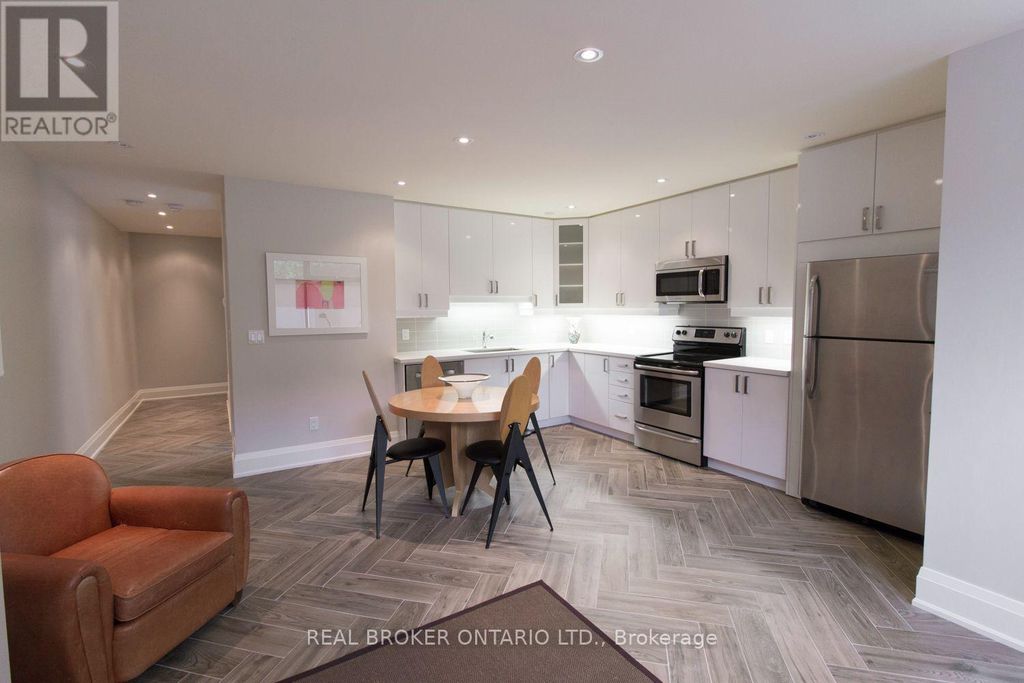 2a - 692 Mount Pleasant Road, Toronto (mount Pleasant West)