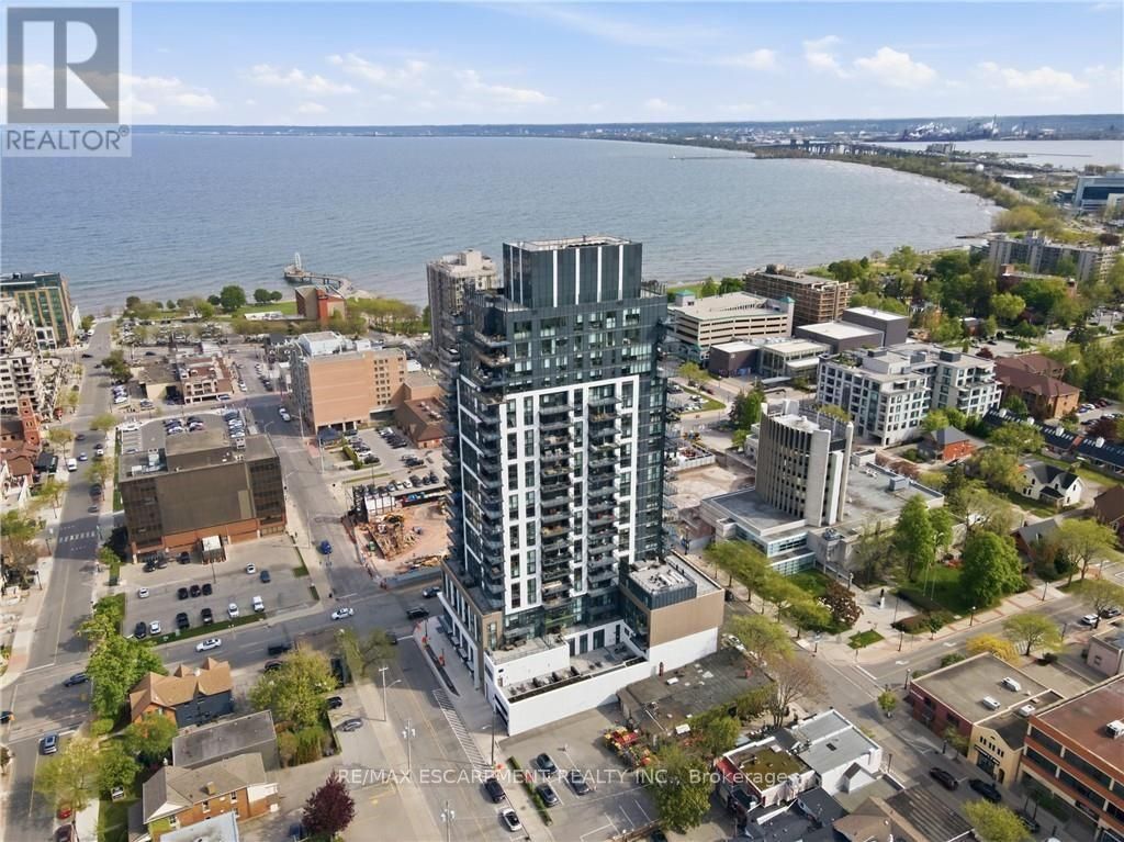 2004 - 2007 James Street, Burlington (brant)