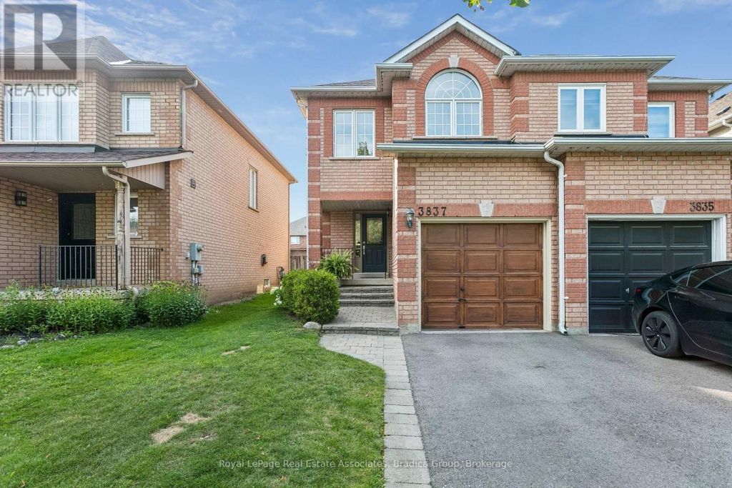 3837 Forest Bluff Crescent, Mississauga (lisgar)