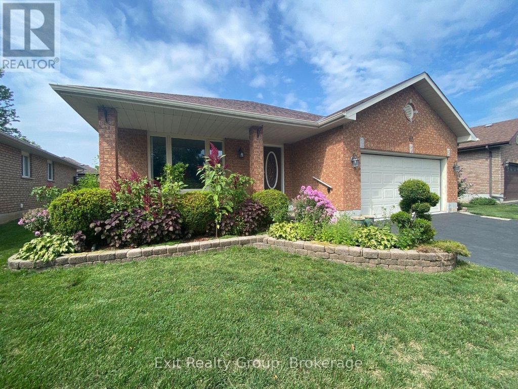 60 Oak Ridge Boulevard, Belleville (belleville Ward)