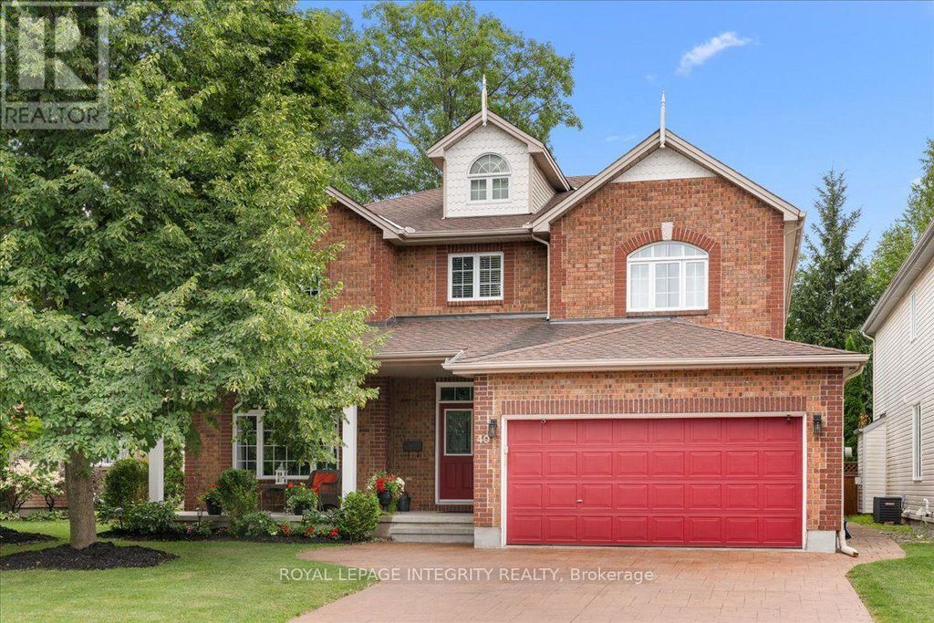 40 Bon Echo Crescent, Ottawa