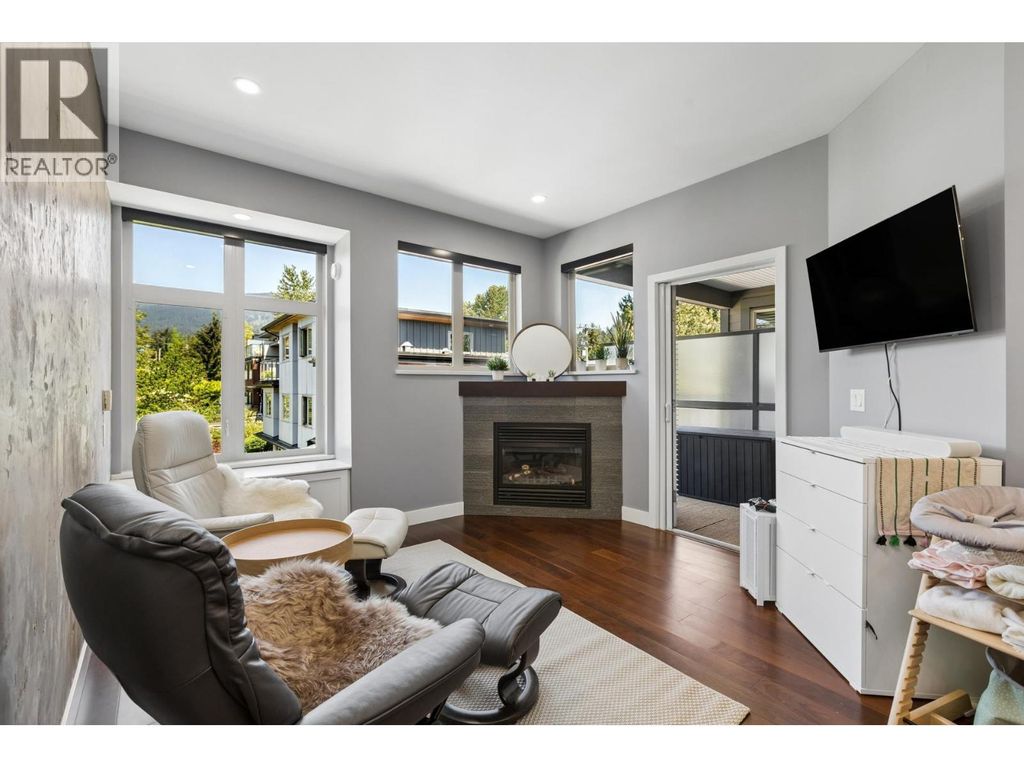 303 116 W 23rd Street, North Vancouver