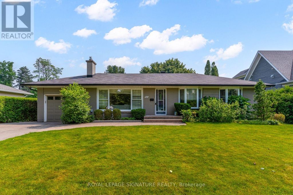 383 Maplehurst Avenue, Oakville (br Bronte)