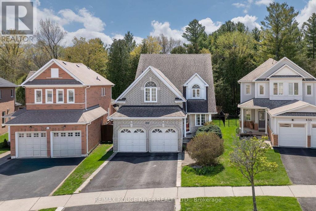 433 Woodsmere Crescent, Pickering (amberlea)