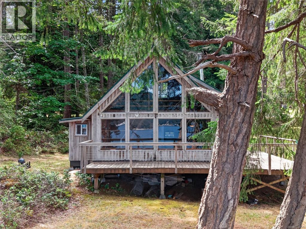 5150 East Rd, Denman Island
