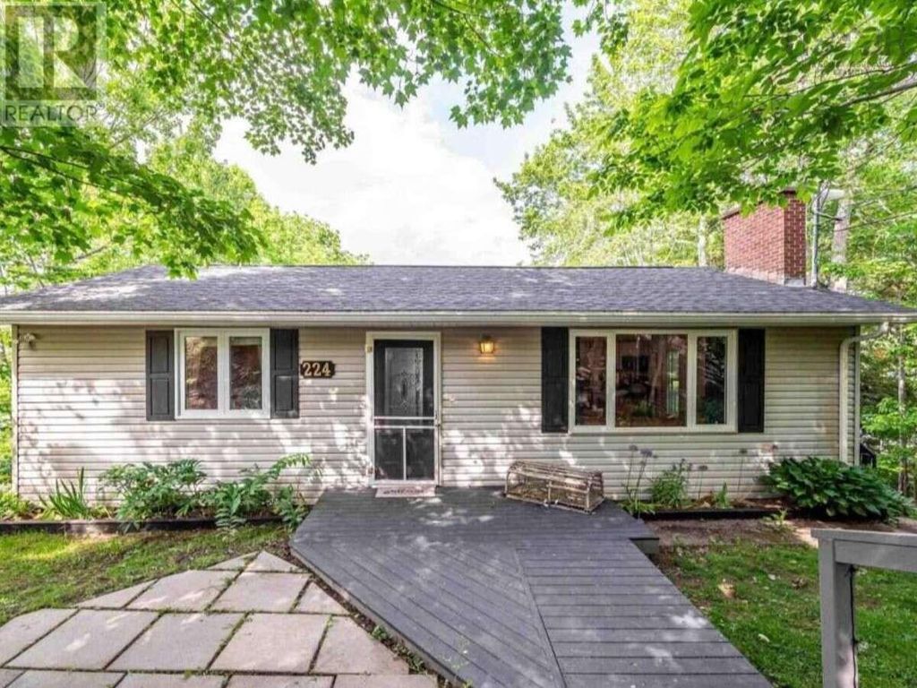 224 Tucker Lake Road, Beaver Bank