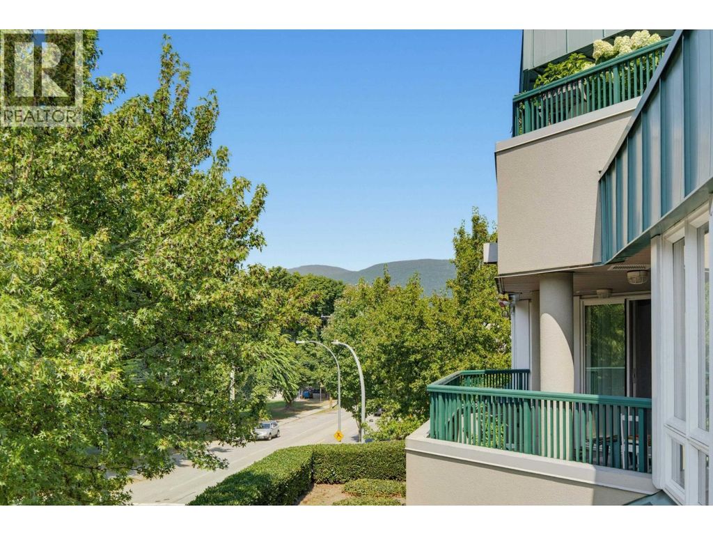 A304 2099 Lougheed Highway, Port Coquitlam