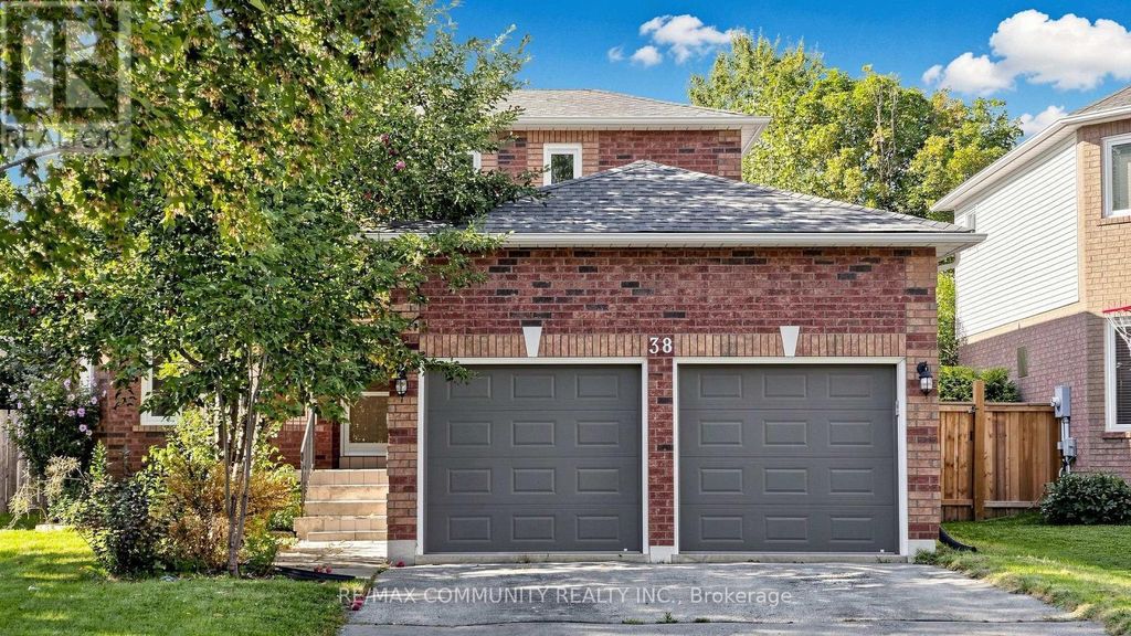 38 Iveagh Drive, Georgina (keswick North)