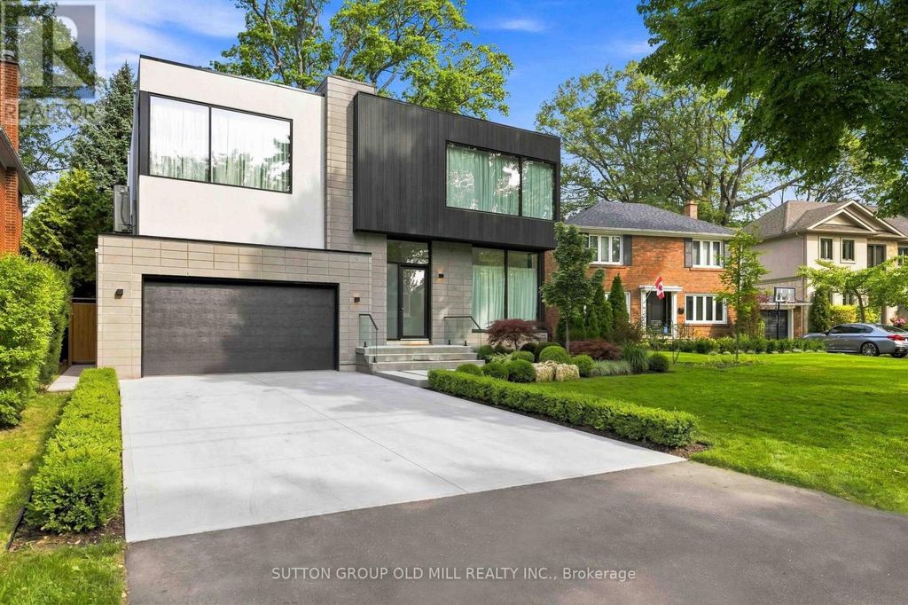 18 Herne Hill, Toronto (edenbridge-Humber Valley)