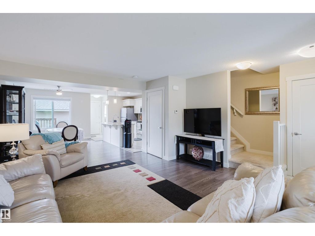124 Cy Becker Bv Nw, Edmonton