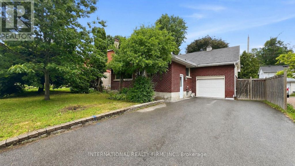 1213 Erindale Drive, Ottawa