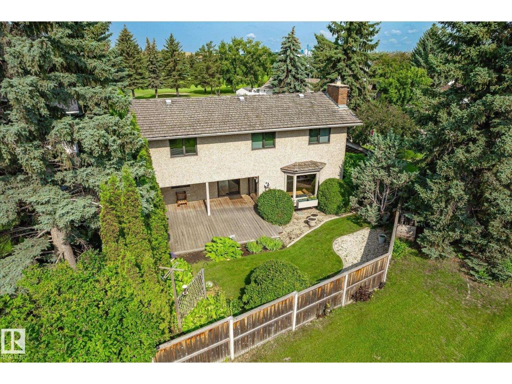 241 Greenoch Cr Nw, Edmonton