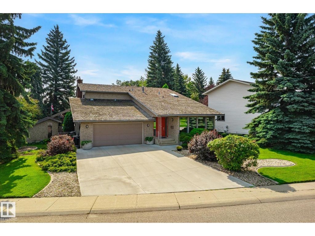 241 Greenoch Cr Nw, Edmonton