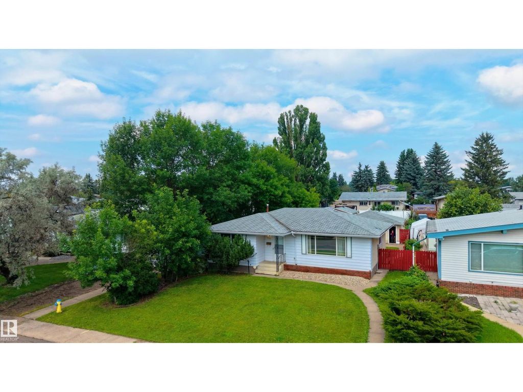 7120 139 Av Nw, Edmonton