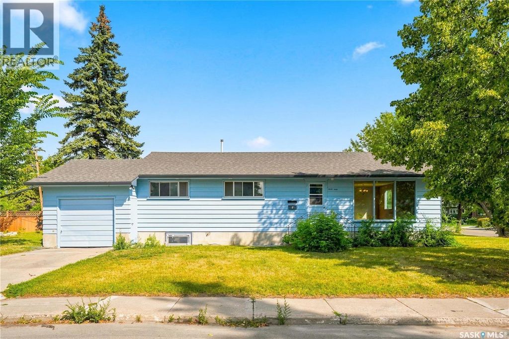 1401 10th Street E, Saskatoon