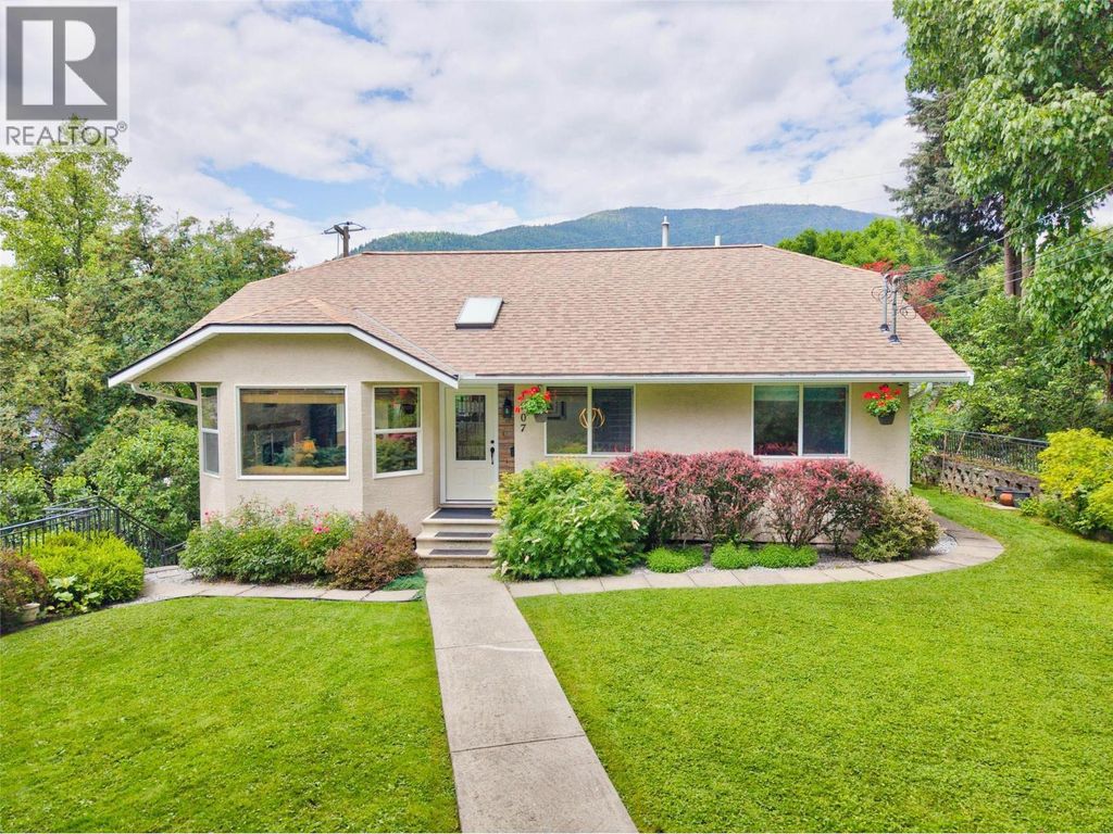 1007 Hoover Street, Nelson