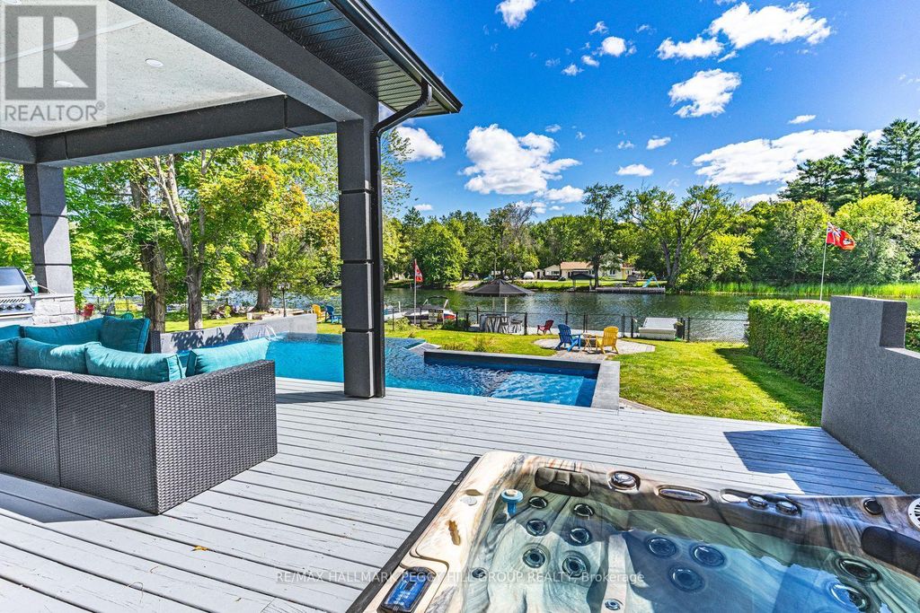 1657 Peninsula Point Road, Severn