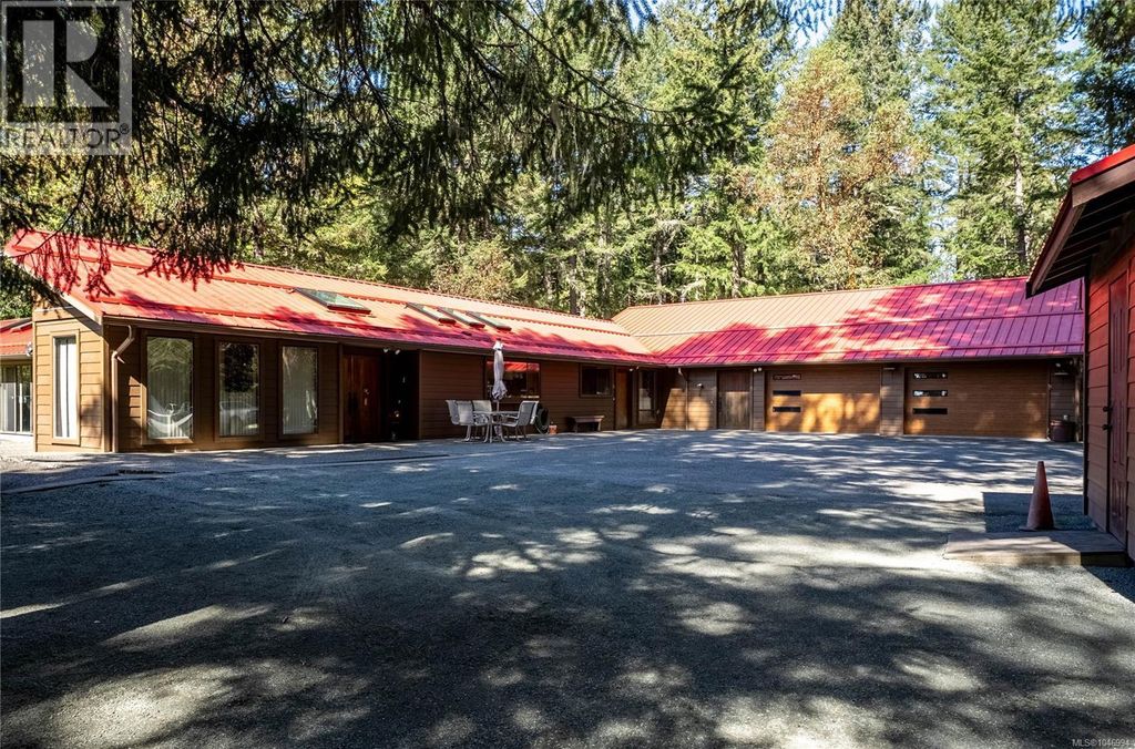 1698 Millstream Rd, Highlands
