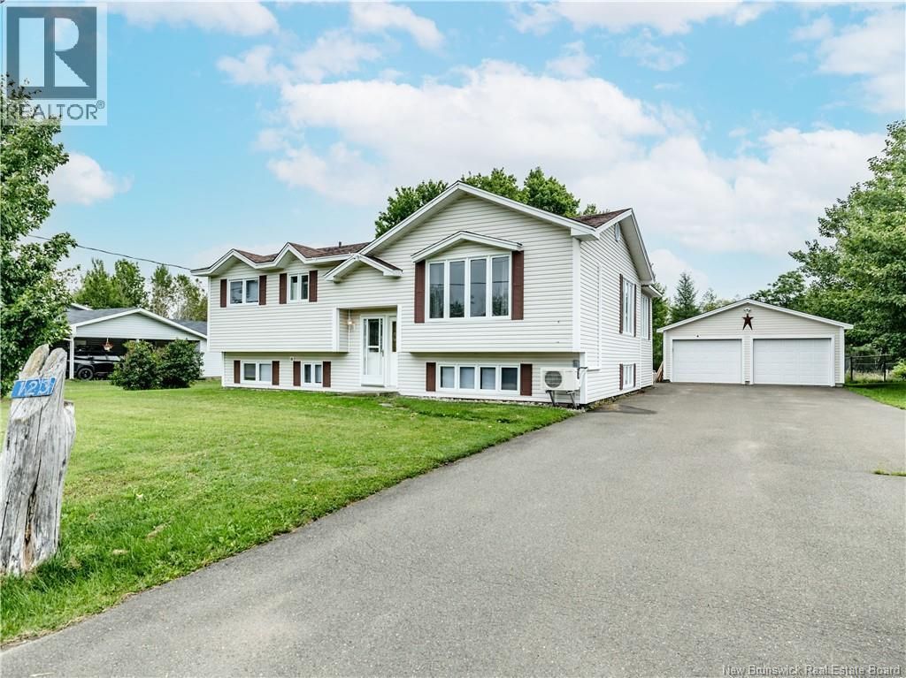 123 Acadie, Saint-Antoine