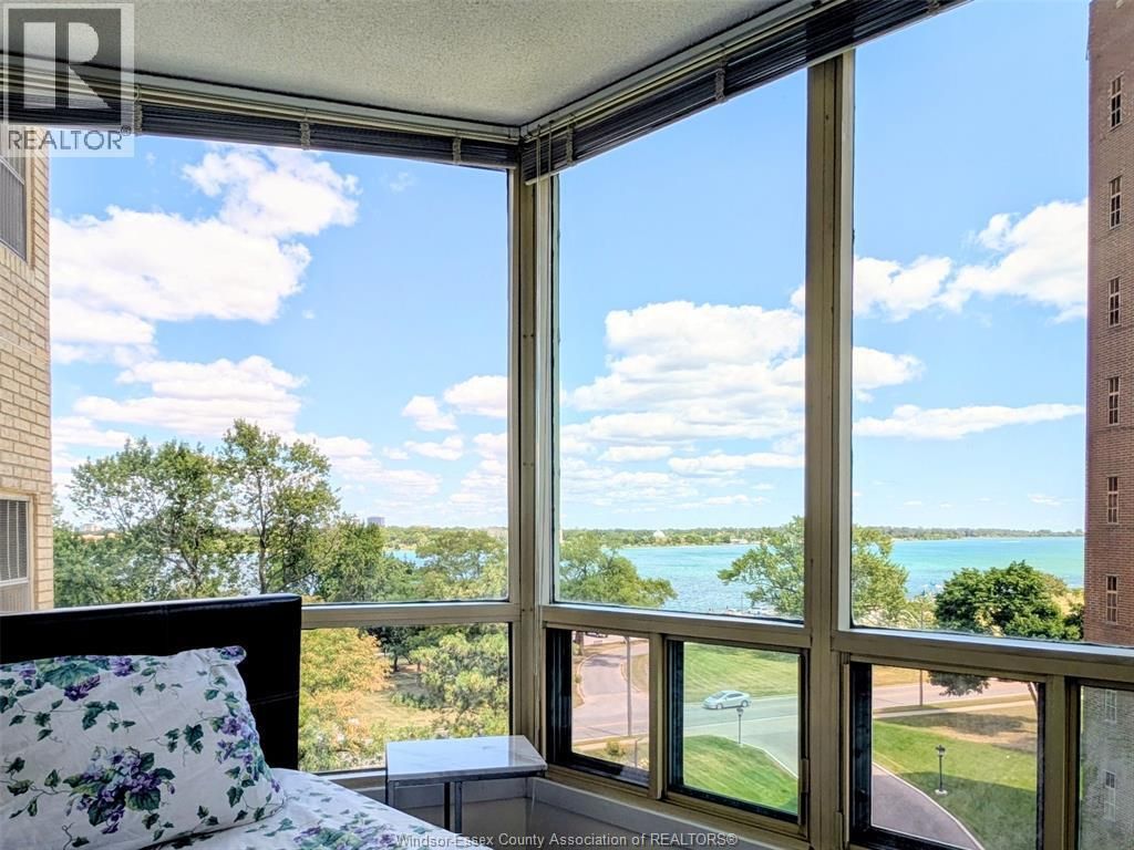 3601 Riverside Drive East Unit# 604, Windsor