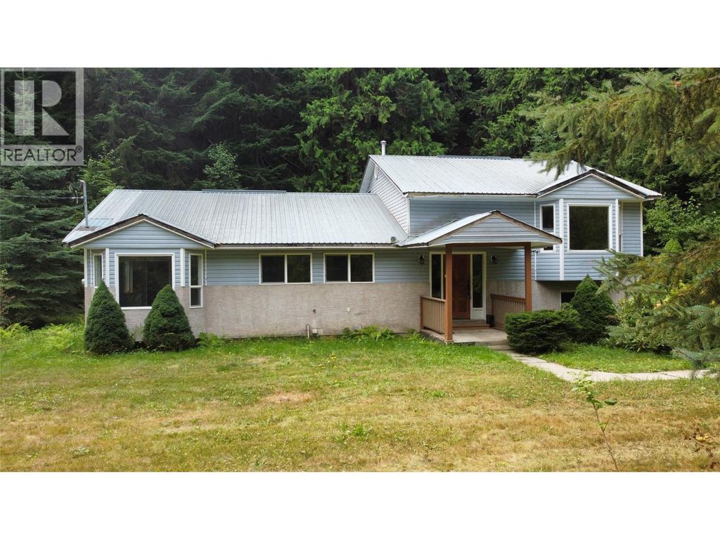 3420 Pass Creek Road, Krestova