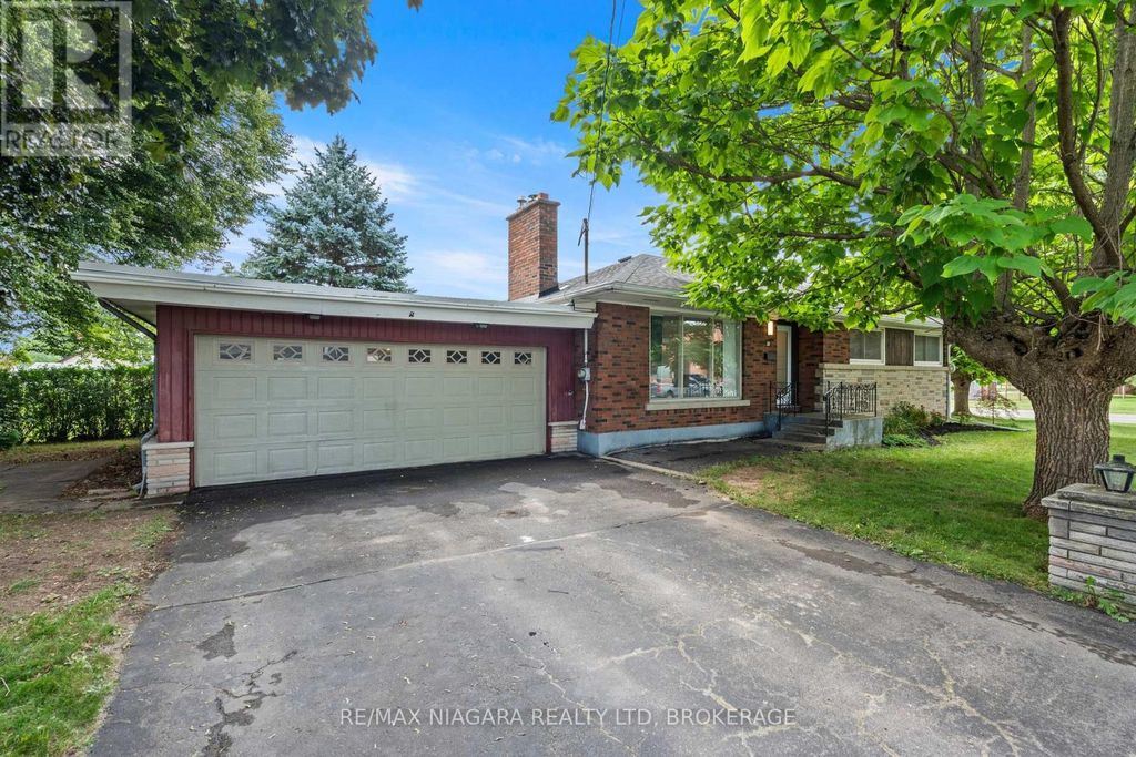 67 Maple Park Drive, Welland (prince Charles)