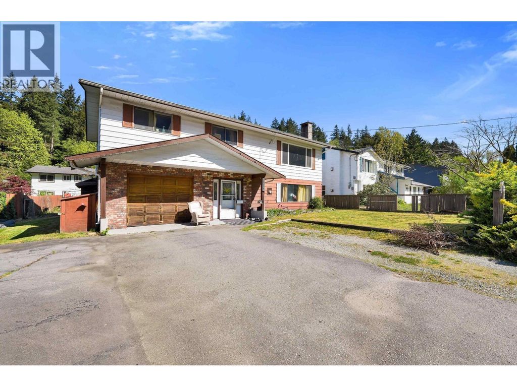 38319 Westway Avenue, Squamish