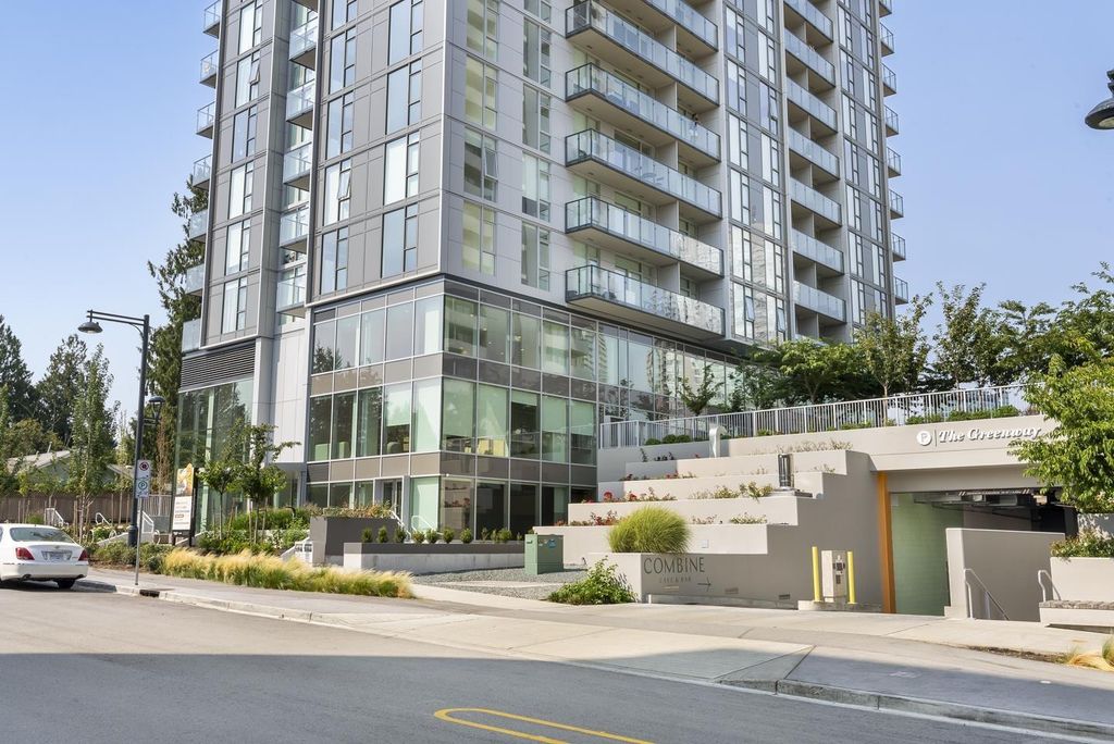 411 13573 98a Avenue, Surrey