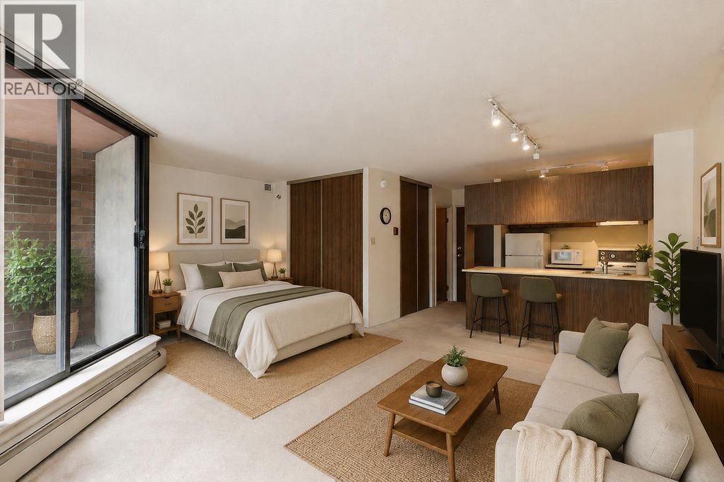 304 1330 Burrard Street, Vancouver