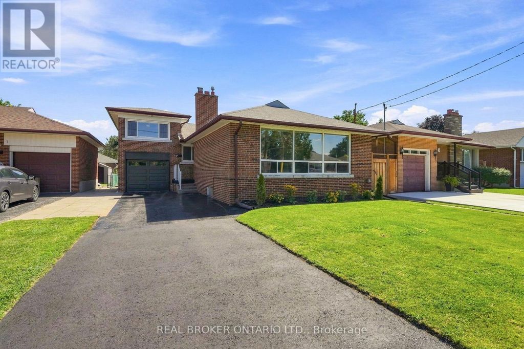 7 Allison Drive, Toronto (stonegate-Queensway)