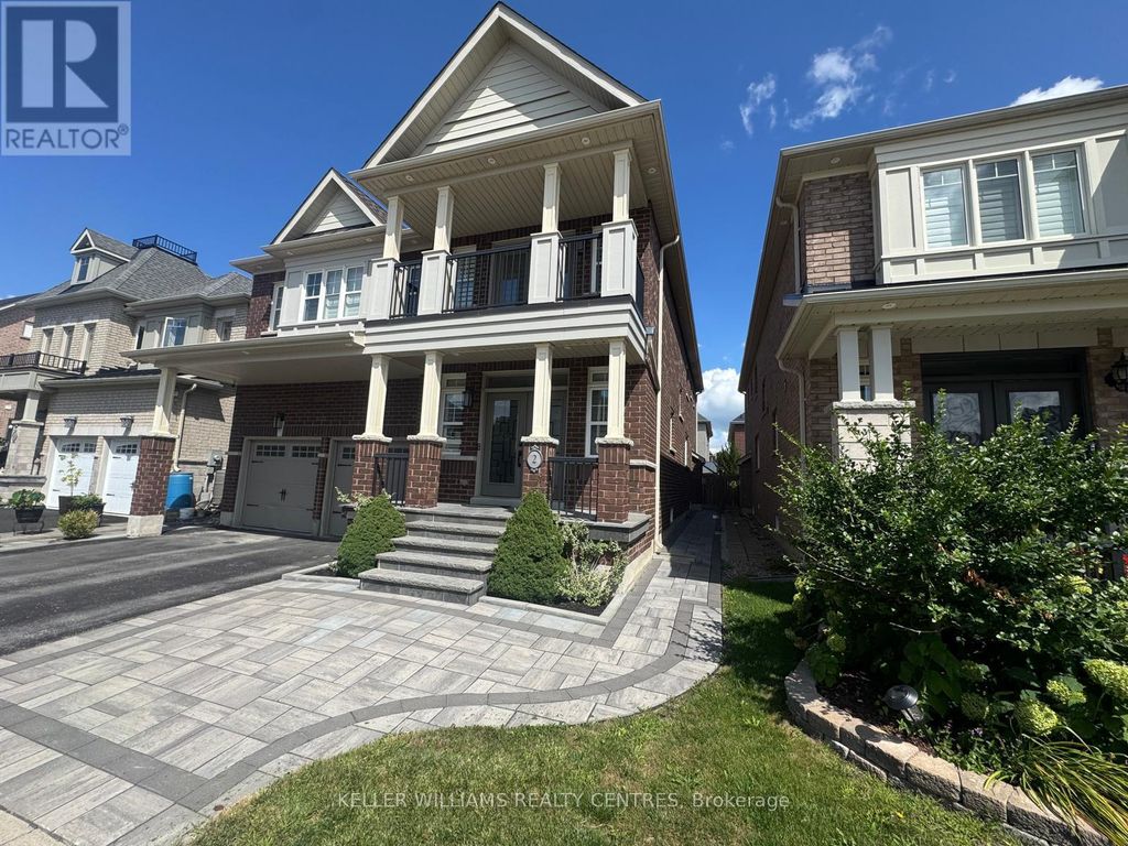 2 Creekland Avenue N, Whitchurch-Stouffville (stouffville)