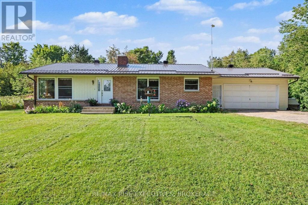 715 Hanna Road, Tay Valley