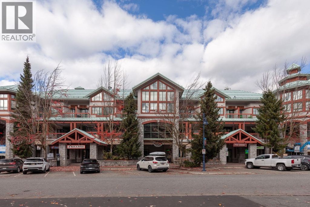 318 4368 Main Street, Whistler