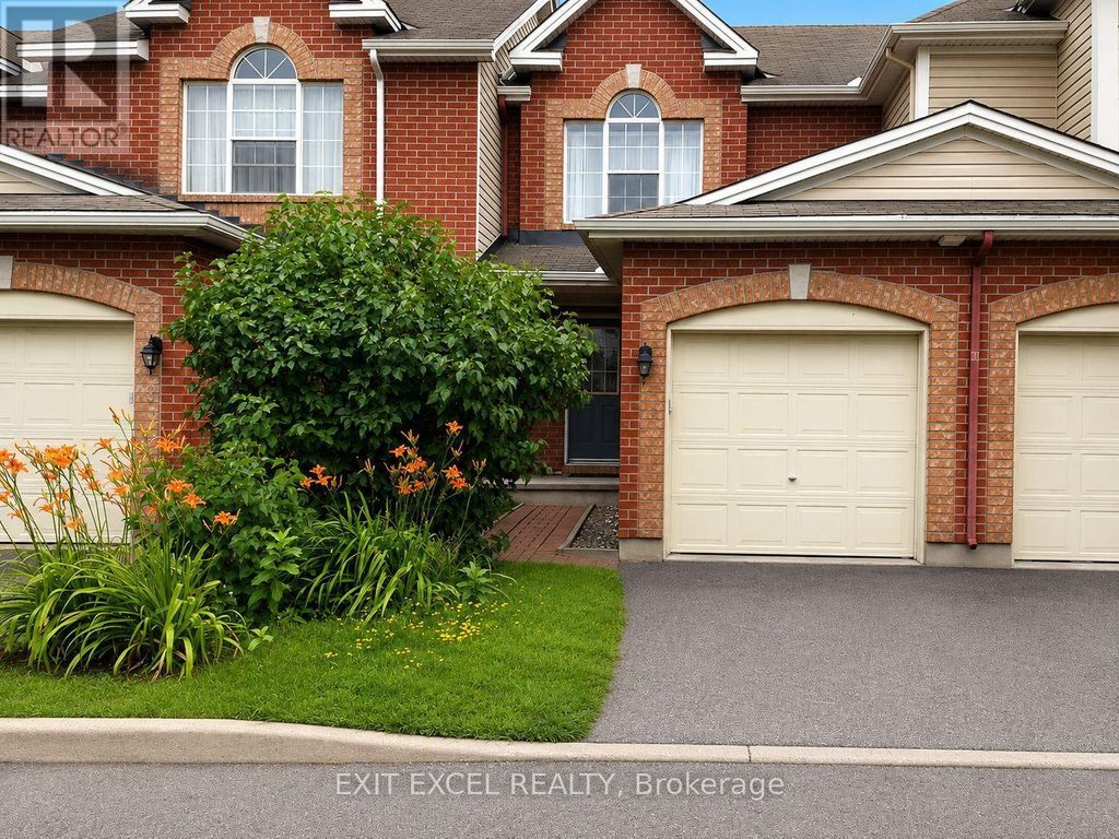 17 Heartleaf Private, Ottawa
