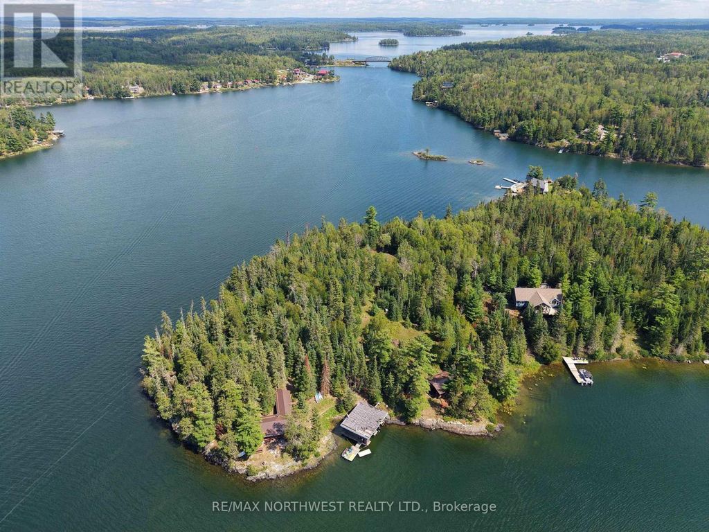 68 Whitefish Bay Island, Sioux Narrows-Nestor Falls (tb-523)
