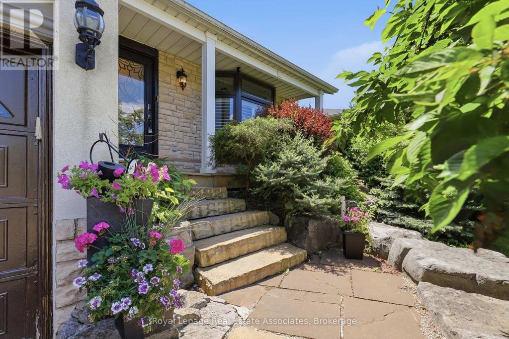 2580 Homelands Drive, Mississauga (sheridan)