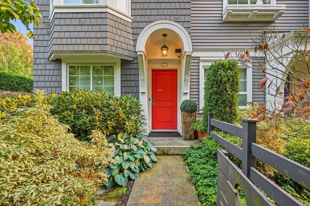 76 8438 207a Street, Langley