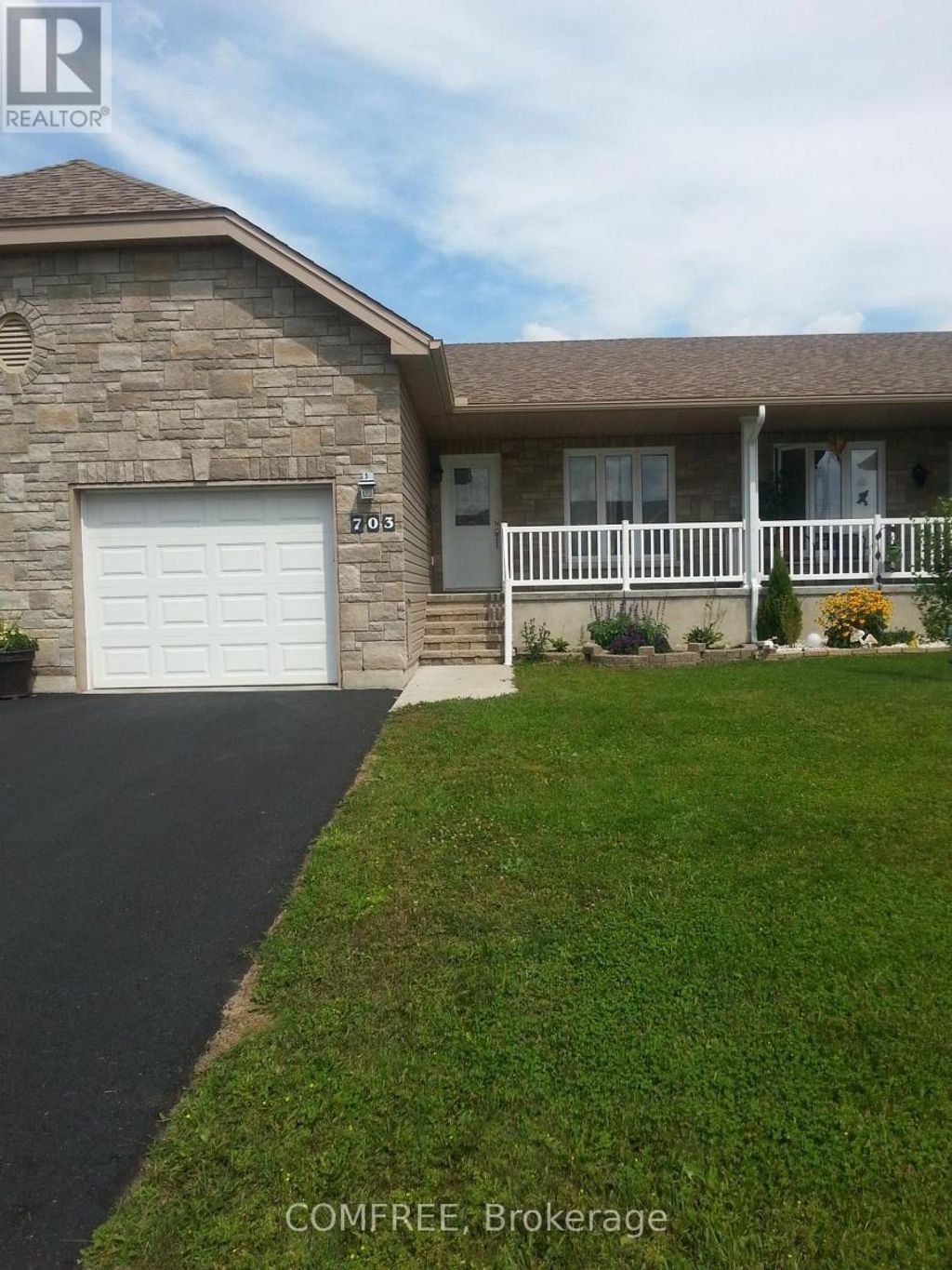 703 Aberdeen Street, Renfrew