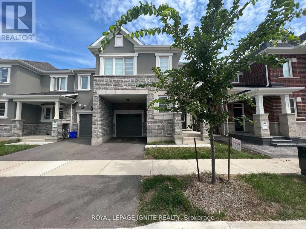 1253 Redbud Gardens, Milton (cb Cobban)