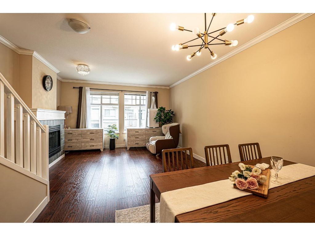 54 8383 159 Street, Surrey