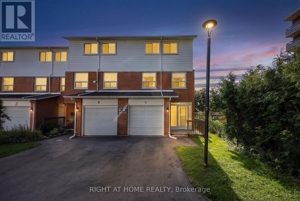 9 - 237 Steel Street, Barrie (codrington)